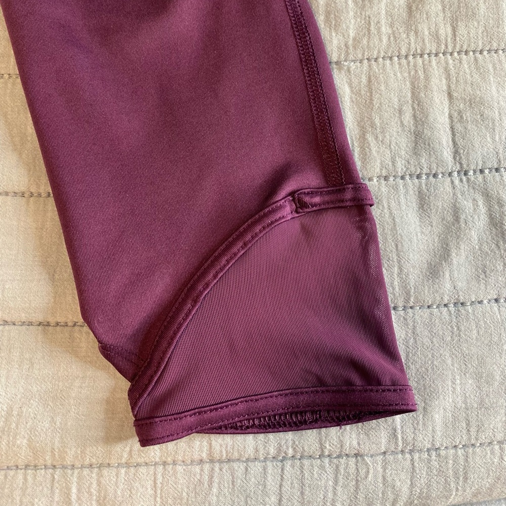 Active Leggings with Mesh Bottom